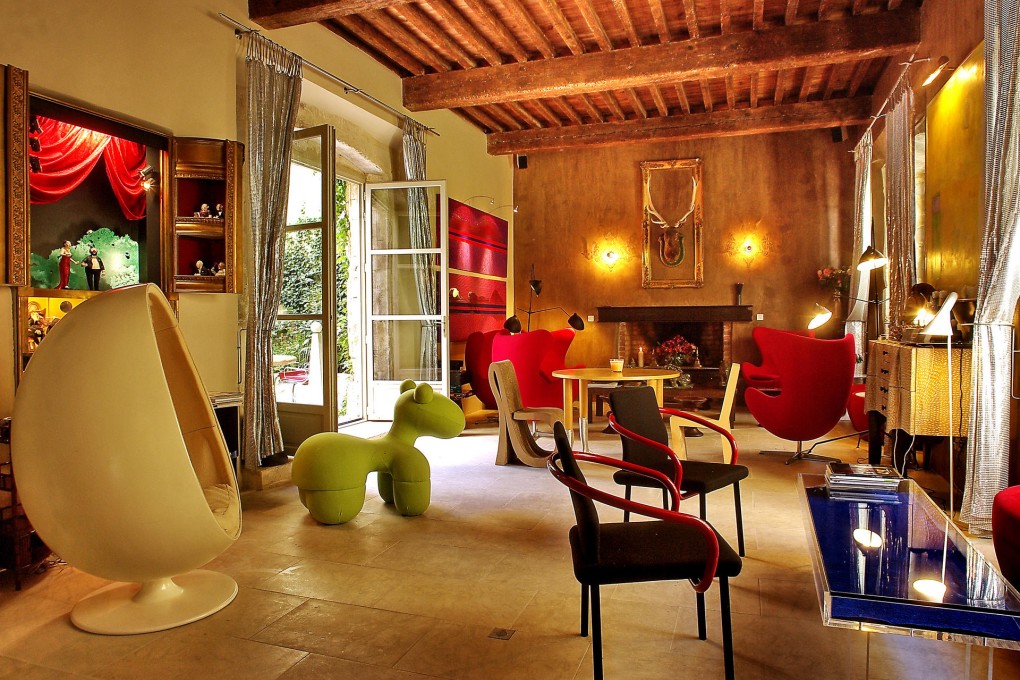 Hot spots: Artishow, L'Isle-sur-la-Sorgue, France