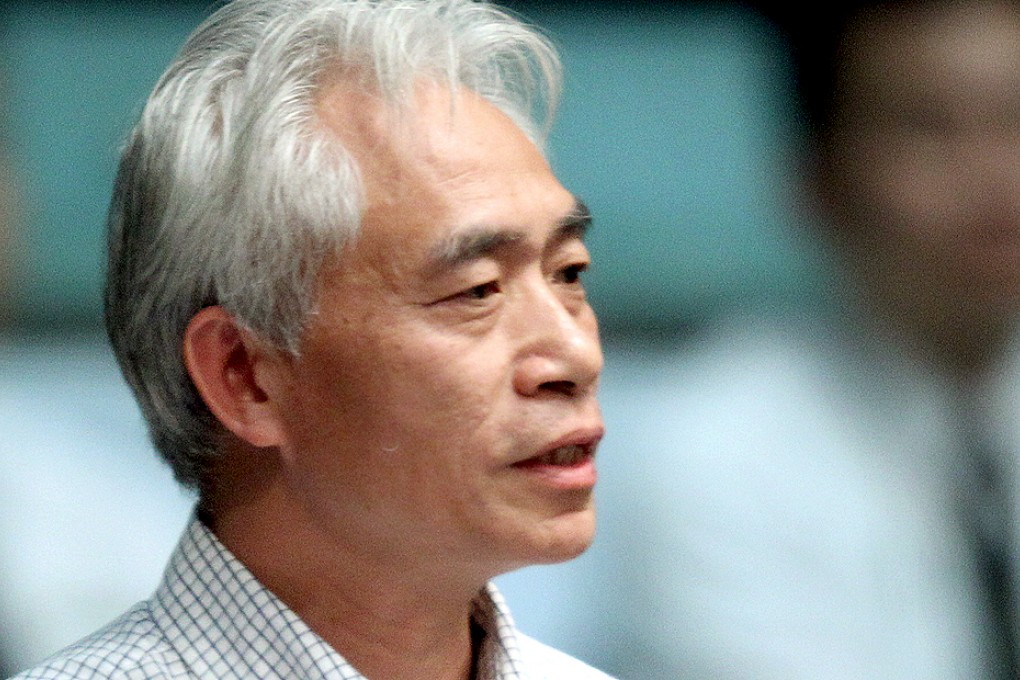 Lawmaker Leung Yiu-chung said only one question was asked to keep it “simpler and clearer”. Photo: K.Y. Cheng