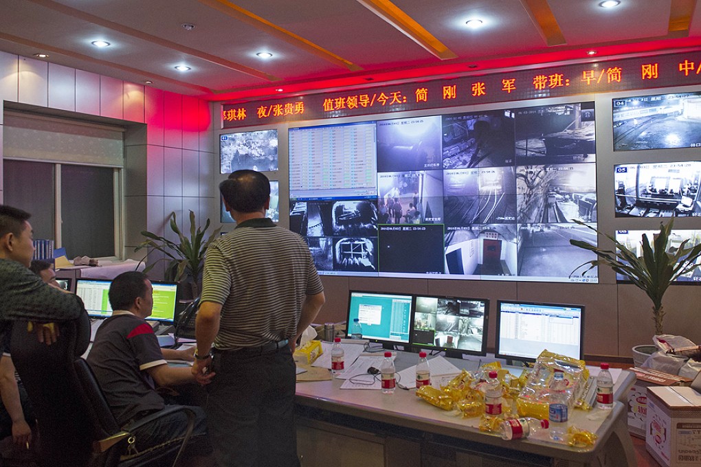 Rescuers were being dispatched towards a coal mine accident site in Wansheng District, Chongqing Municipality, on Monday. Photo: Xinhua