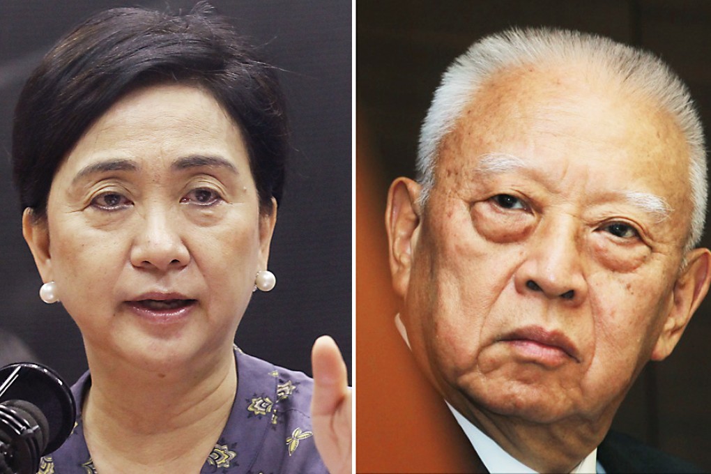 Lau Wai-hing (left) welcomed the clarification, but said it would be even better if Tung Chee-hwa (right) could take a further step and tell Hongkongers that he supported democracy. Photo: Edward Wong, K.Y. Cheng