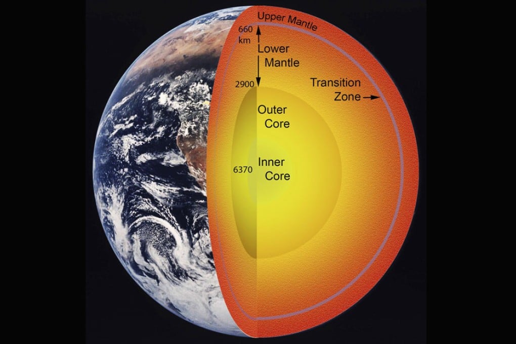 Vast ocean trapped under Earth's crust, scientists say