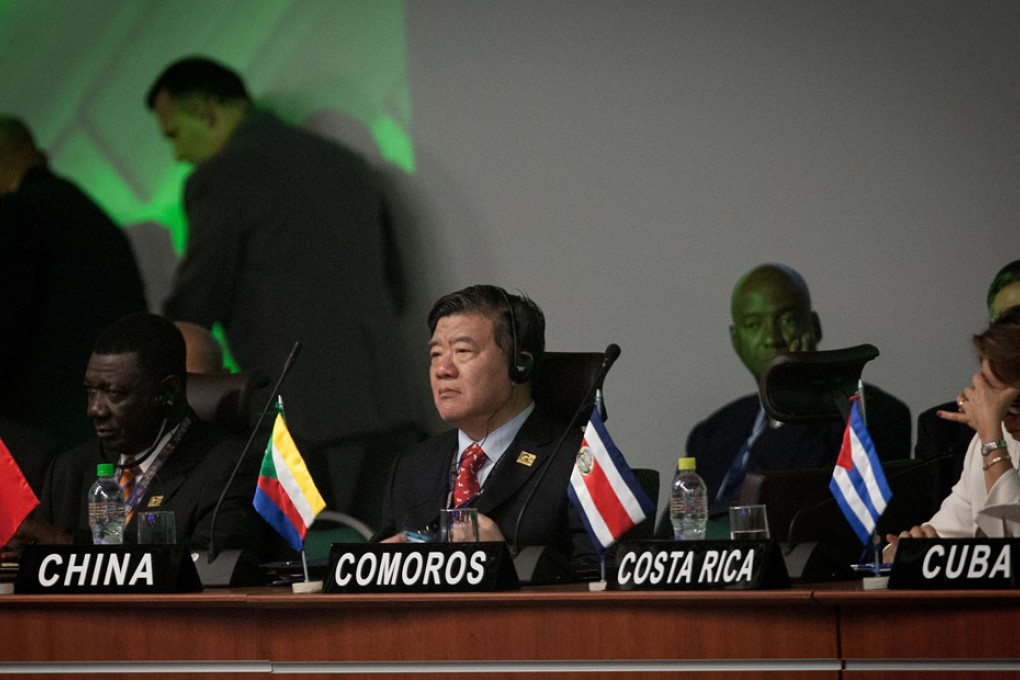 Vice-chairman of the National People's Congress Chen Zhu (2nd left) attends the plenary session of the G77+China Summit in Santa Cruz, Bolivia. Photo: Xinhua
