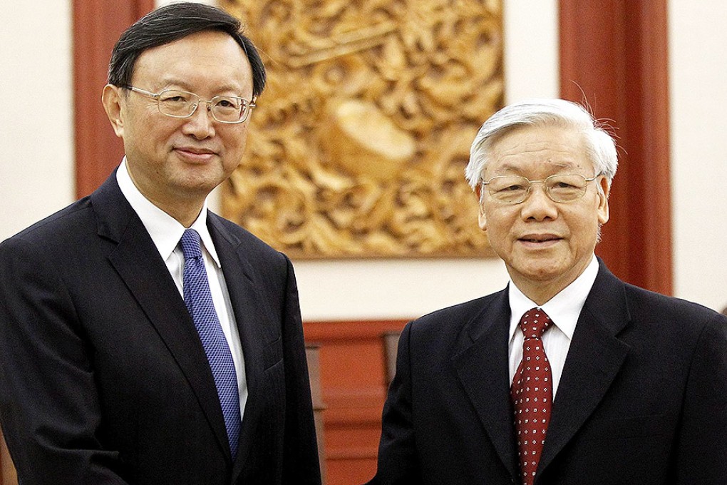 Chinese State Councilor Yang Jiechi (left) meets Vietnamese Communist Party General Secretary Nguyen Phu Trong in Hanoi. Photo: EPA