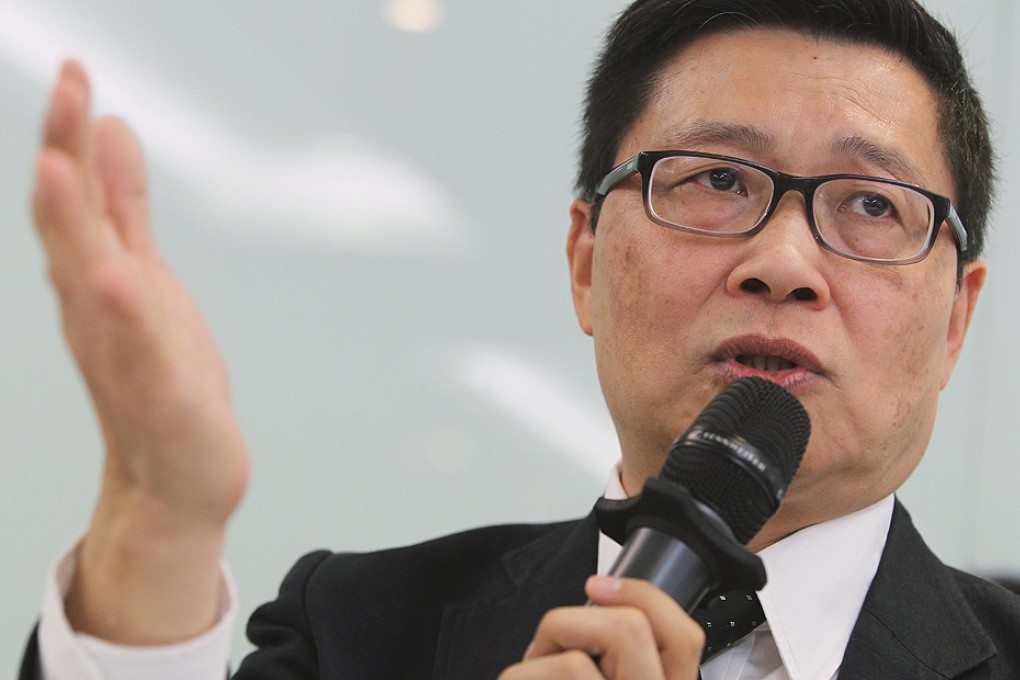 Occupy organiser Dr Chan Kin-man said they were making last-ditch efforts to save the system, but would also extend the voting time. Photo: Sam Tsang