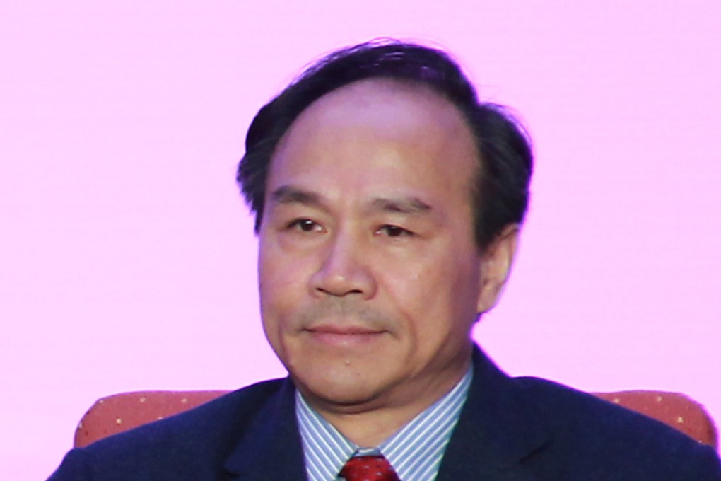 Zhou Bo, deputy director of the Hong Kong and Macau Affairs Office, was originally scheduled to arrive Hong Kong on June 19 in a visit to promote the white paper, but the visit has been postponed.