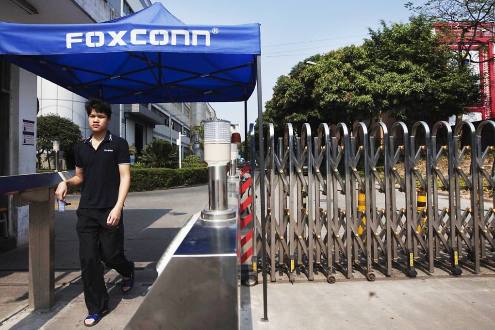 Foxconn plans to hire at least 15,000 people in Taiwan to increase its research base with positions that will not replace Chinese manufacturing jobs. Photo: Reuters