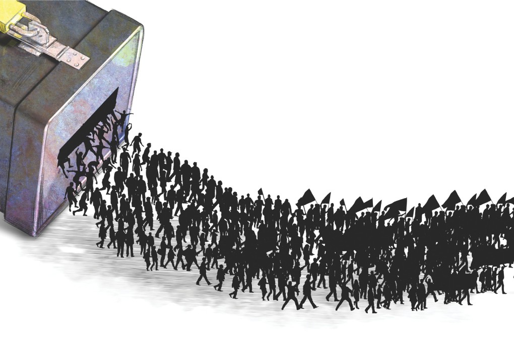 Mainland academics do not think there is any chance of reaching a consensus on the 2017 chief executive election. Illustration: Lau Ka-kuen