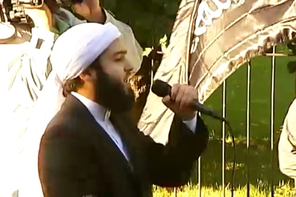 Bastian Vasquez appears in a video.