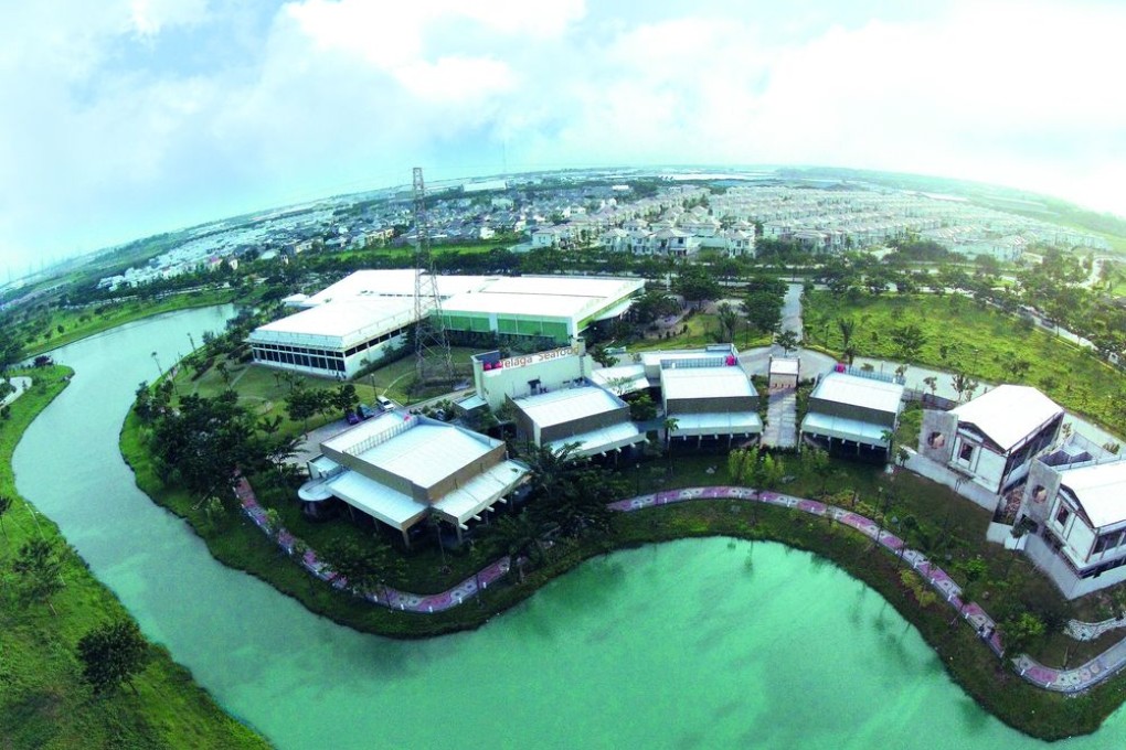 Lagoon Arcade, a lakeside food and beverage complex located at the green area of Lippo Cikarang.