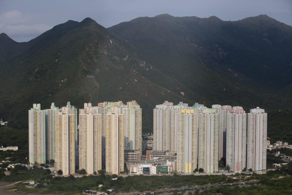 More air and land traffic going through Tung Chung as a result of the third runway may well worsen air pollution. Photo: Bloomberg