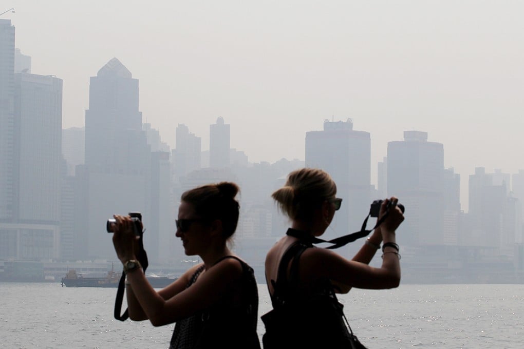 Smog study suggests halving traffic in delta