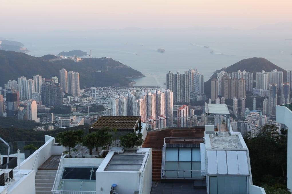 Luxury houses at Mount Kellett Road. Photo: Felix Wong