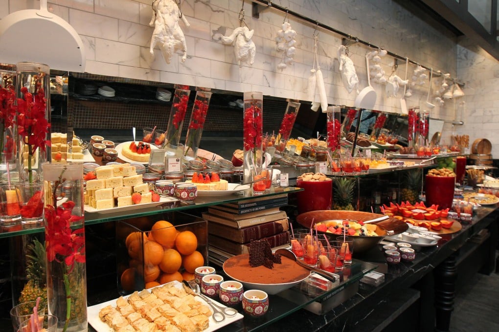 Hotels in the city waste so much food. Photo: SMP
