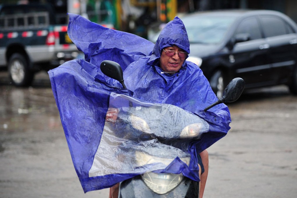 The Observatory said winds would moderate gradually today, and there would be squally showers and thunderstorms. Photo: Xinhua