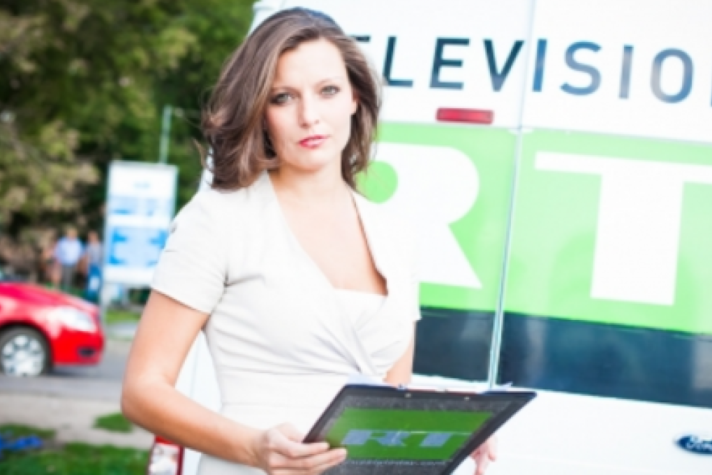 Sara Firth resign from RT in protest against its coverage of the Malaysia Airlines crash.