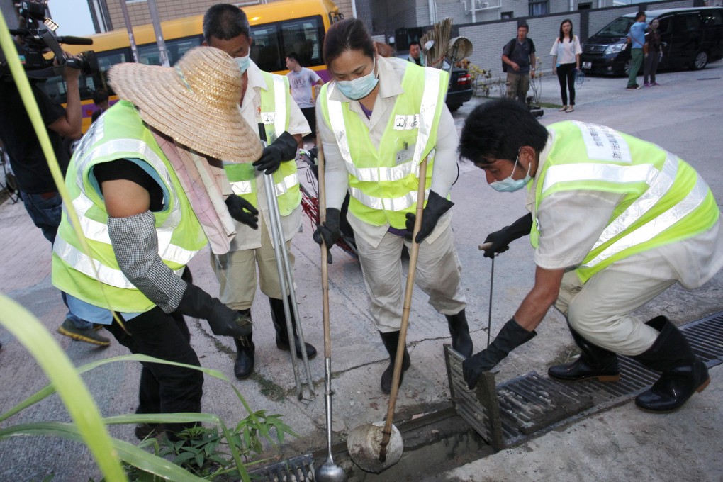 An intensive mosquito extermination effort gets under way in Yuen Long after a case of Japanese encephalitis is found. Photo: Dickson Lee