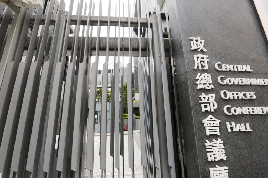 Steel fencing outside the chief executive's office at the Tamar site. Photo: Felix Wong