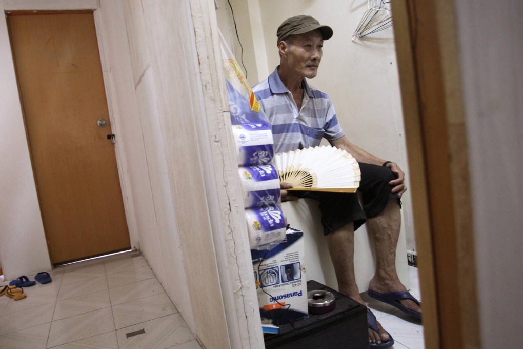 Welfare recipient Yeung Suan says the government should increase subsidies. Photo: Dickson Lee