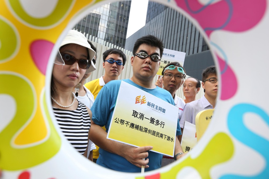 NeoDemocrats at government headquarters call for the abolition of multi-entry permits for Shenzhen residents. Photo: Sam Tsang