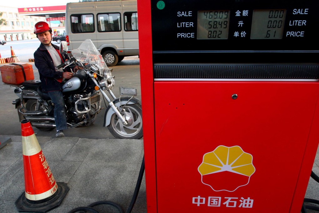 Sinopec runs 30,500 petrol stations and has a 60 per cent share of the mainland's fuel retailing market by tonnage. Photo: AFP
