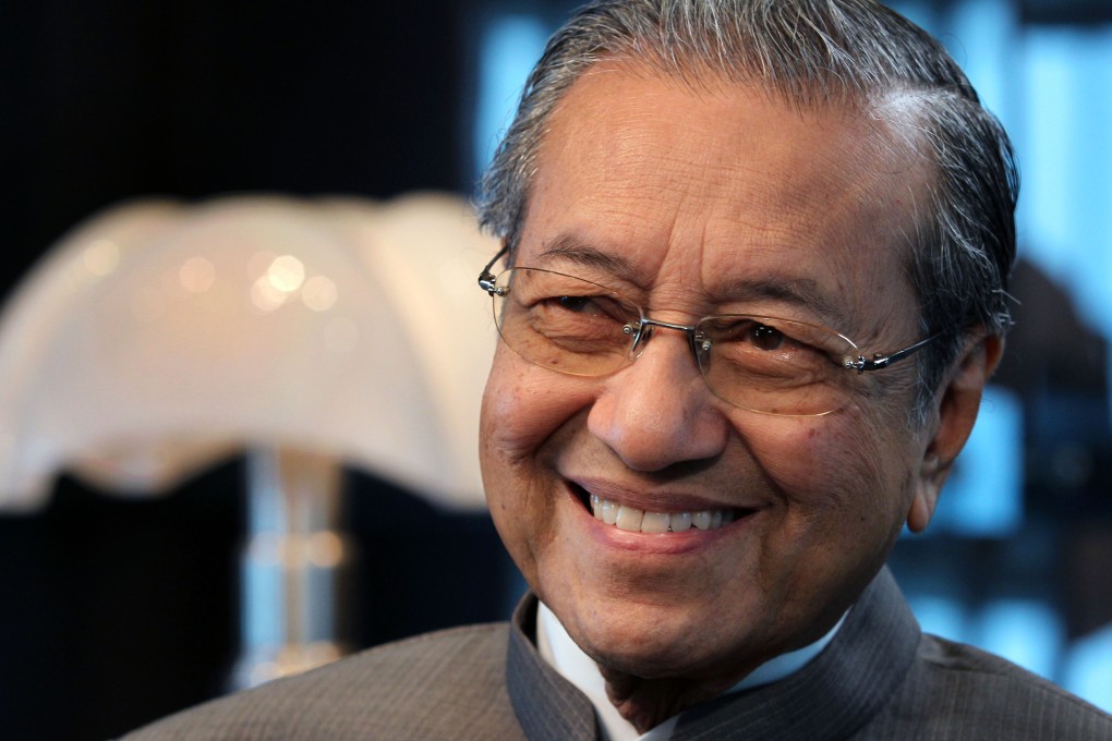 Mahathir Mohamad calls for internet censorship