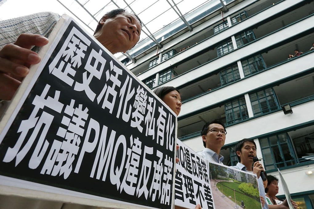 Protesters outside PMQ in Central yesterday. Photo: Nora Tam