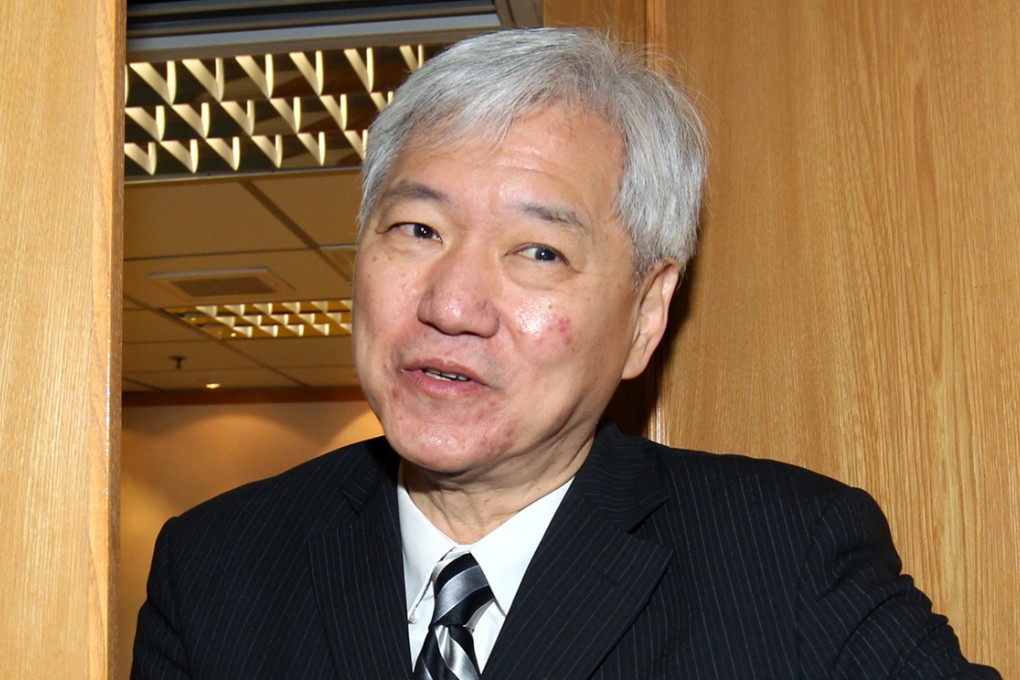 Travel Industry Council's executive director Joseph Tung said it may have to withdraw the guidance for agencies to recommend a maximum daily service fee for tour group members.