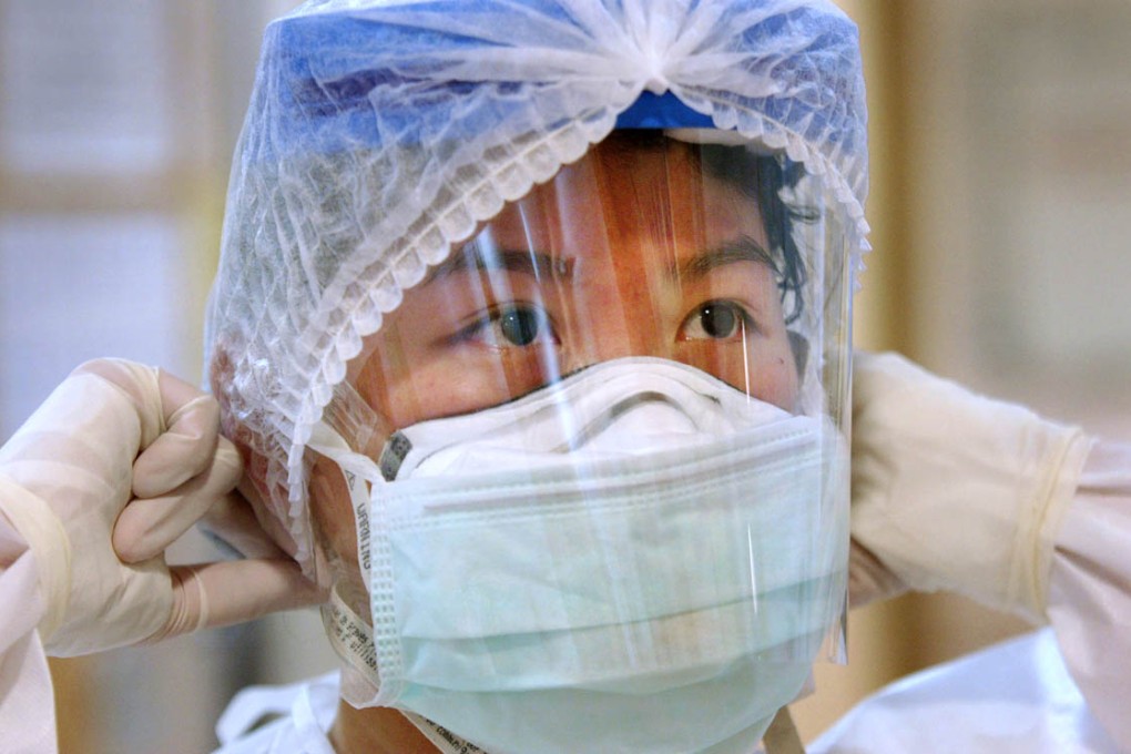 Prince of Wales Hospital frontline nursing staff inside the ICU ward during the Sars outbreak in 2003. Photo: Martin Chan