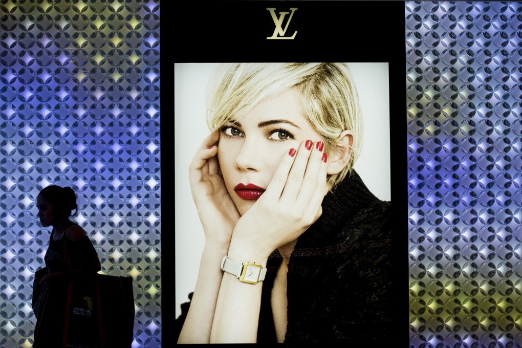 Visitor arrivals in Hong Kong increased in the second quarter, but tourist spending has fallen. Photo: Bloomberg