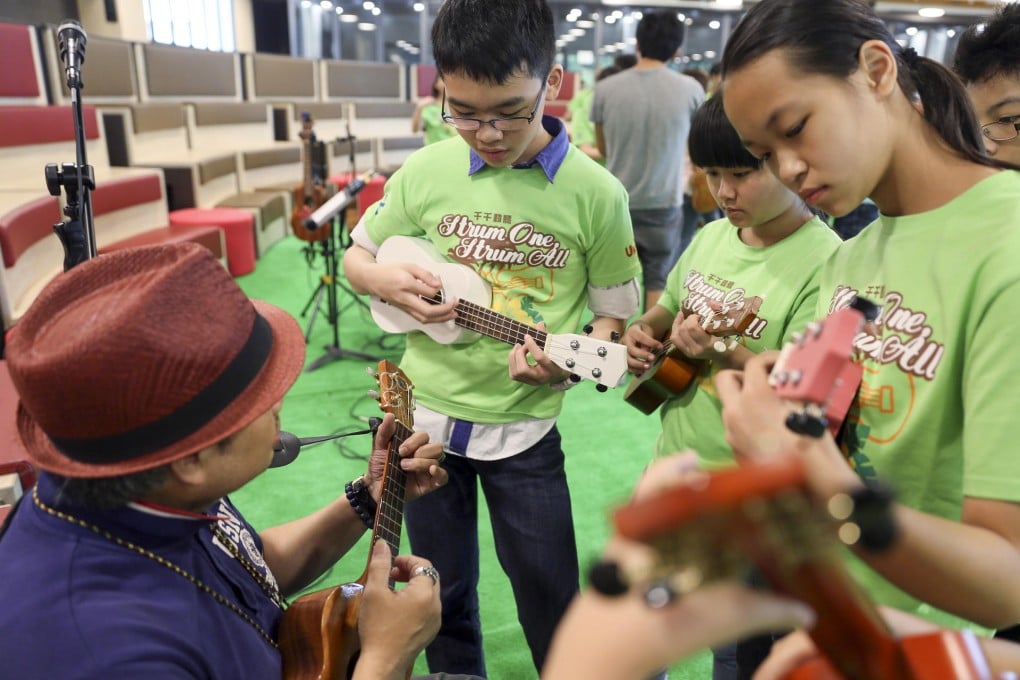 The Strum One, Strum All ukulele jam session allows novices to play alongside professional musicians.