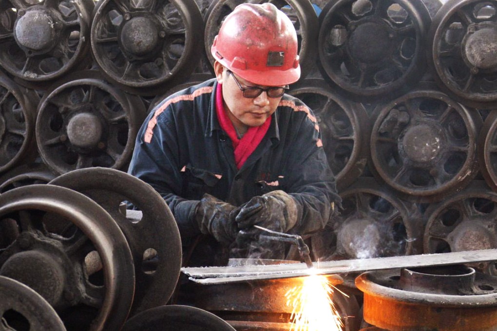 The mainland manufacturing sector is losing its momentum. Photo: Reuters