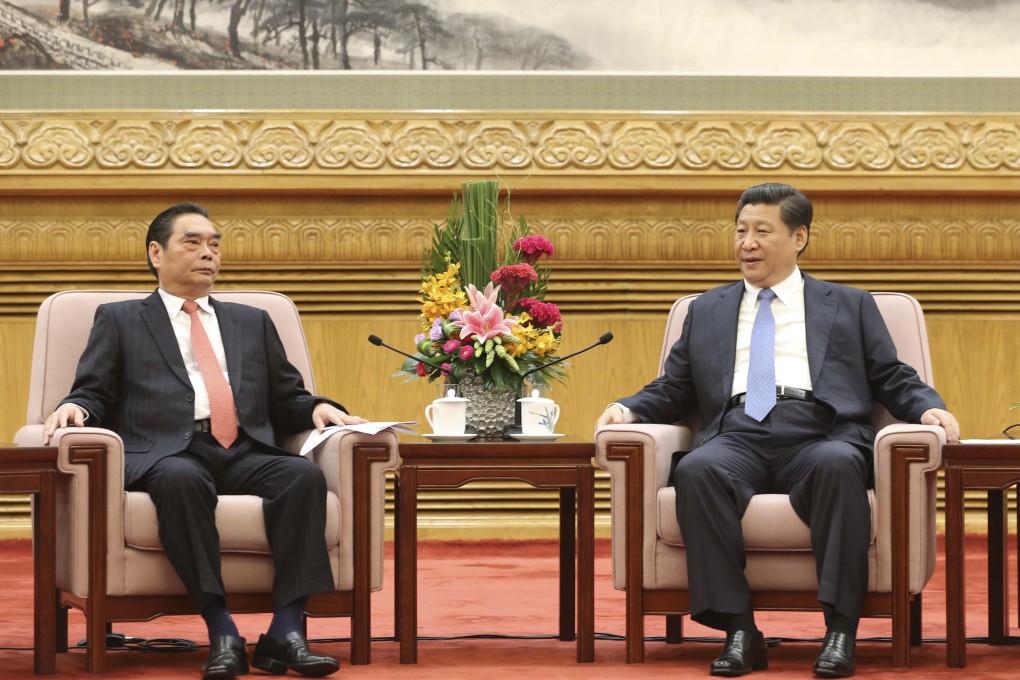 President Xi Jinping (right) met with Vietnamese envoy Le Hong Anh last week. Photo: Xinhua