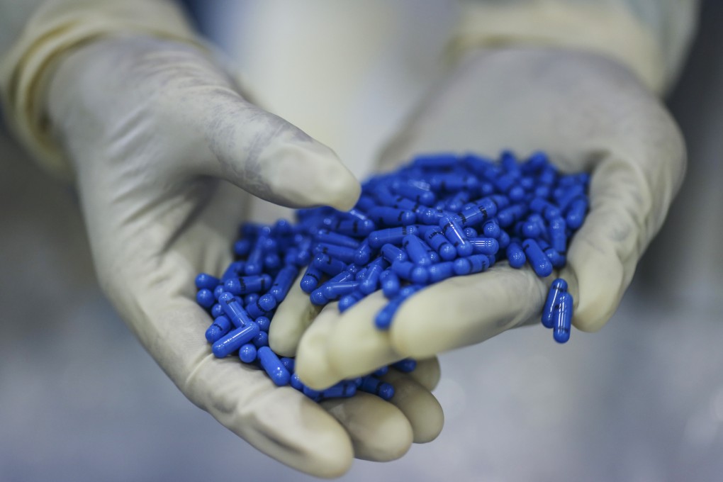 Capsules are made of edible gelatin, but an illegal workshop in Zhejiang has laced its pill casings with chromium, which can damage organs. Photo: Bloomberg