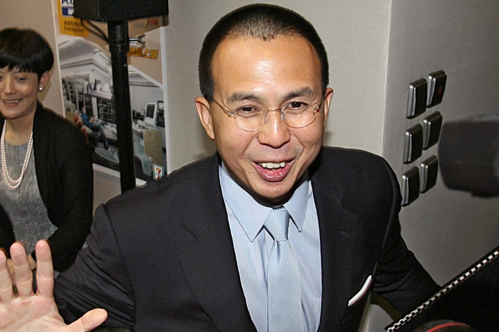 In a news update on the Hong Kong Economic Journal's website yesterday afternoon, the newspaper confirmed Lam Shan-muk had sold his stake to an offshore trust company privately owned by telecoms tycoon Richard Li Tzar-kai. Photo: AFP