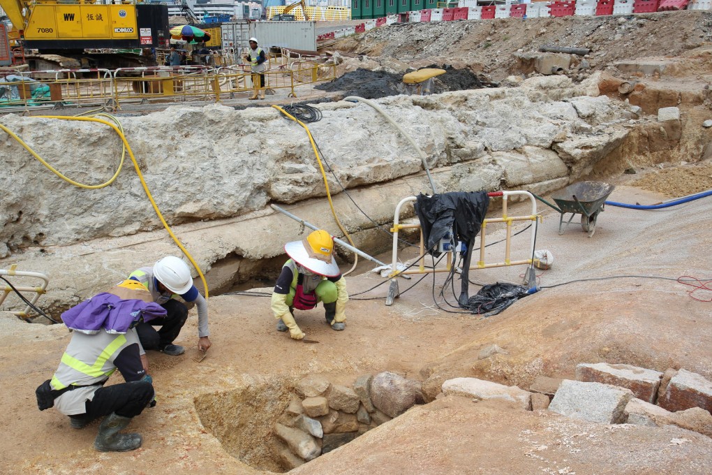 Experts visit the archaeological site. Photo: Dickson Lee