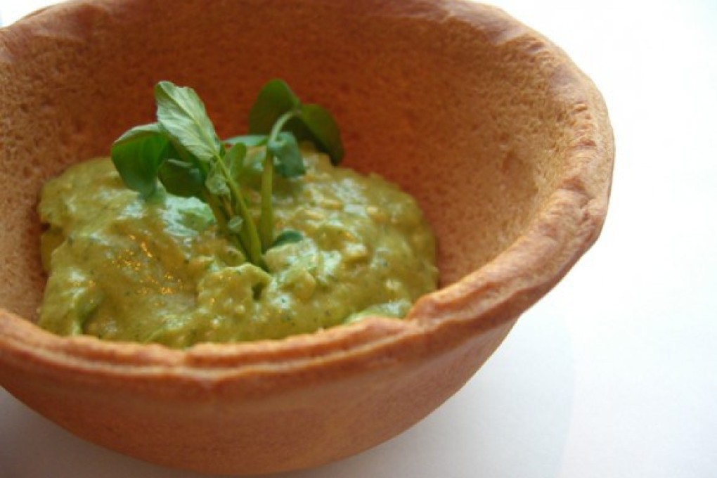 Don't want to wash your plates after meals? Now you can eat them instead