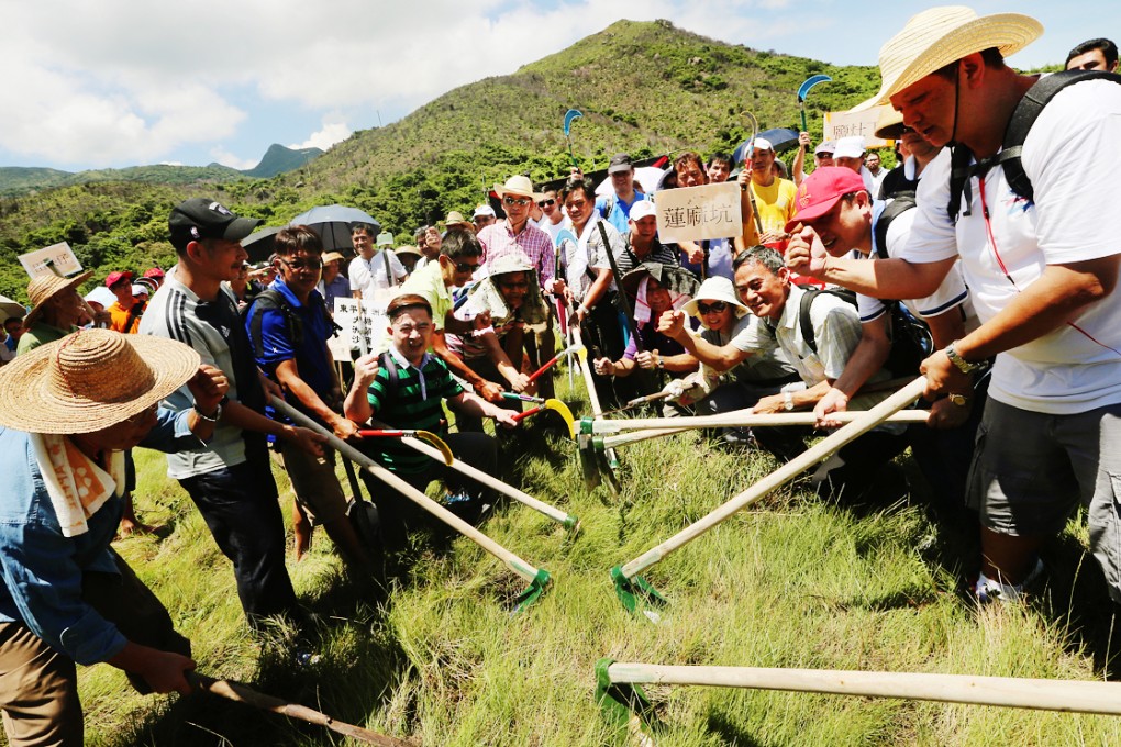 Villagers protest against a plan to draw a Site of Special Scientific Interest in the country park enclave of Tai Ho, North Lantau Island. Photo: David Wong