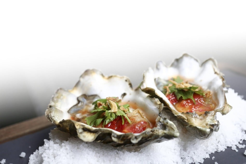 Oyster nahm jihm. Photos: Jonathan Wong