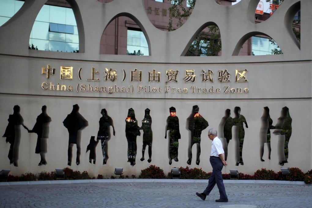 The launch of the international gold trading platform comes a year after the establishment of Shanghai's free-trade zone. Photo: Reuters