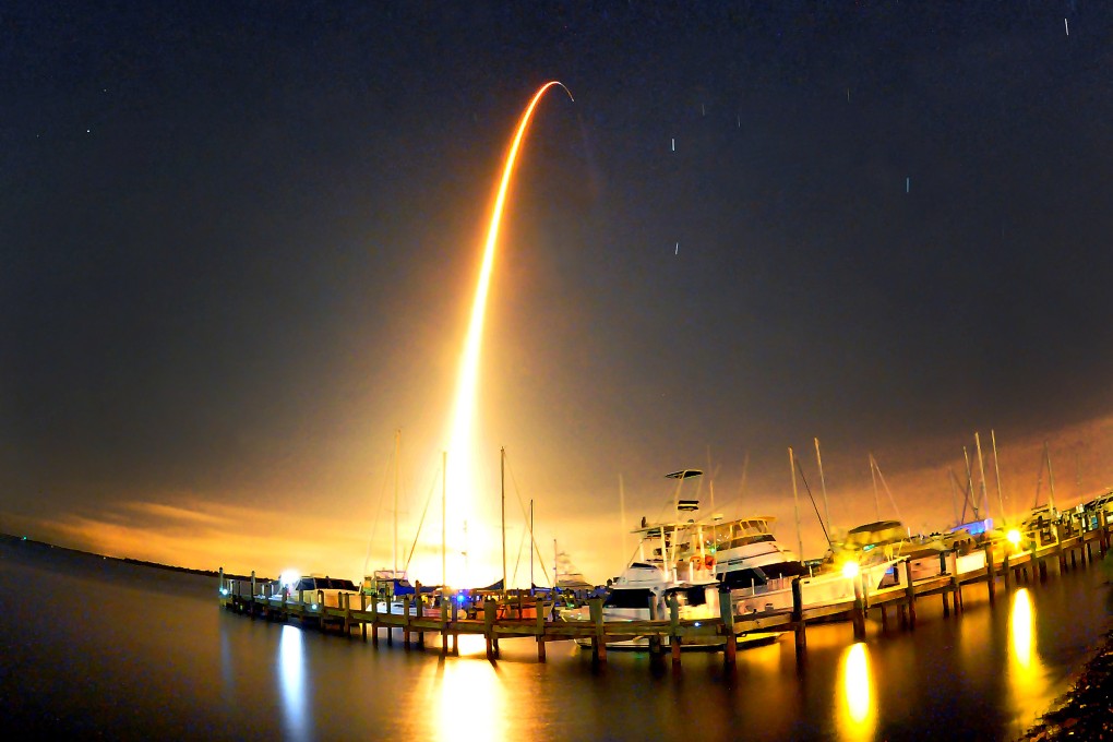 SpaceX ship bringing '3-D printer, rats and flies' jets off to ...