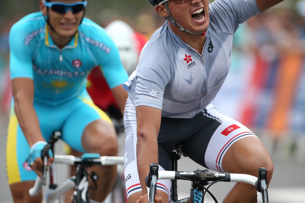 Leung Chun-wing shakes his fist in delight after clinching bronze in the men's individual road race in Incheon. Photo: Nora Tam