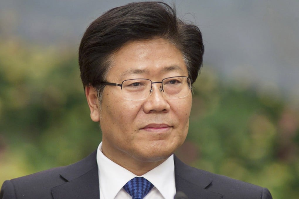 Zhang Chunxian says a tough hand is needed to crack down, and a tough hand is also needed for education.