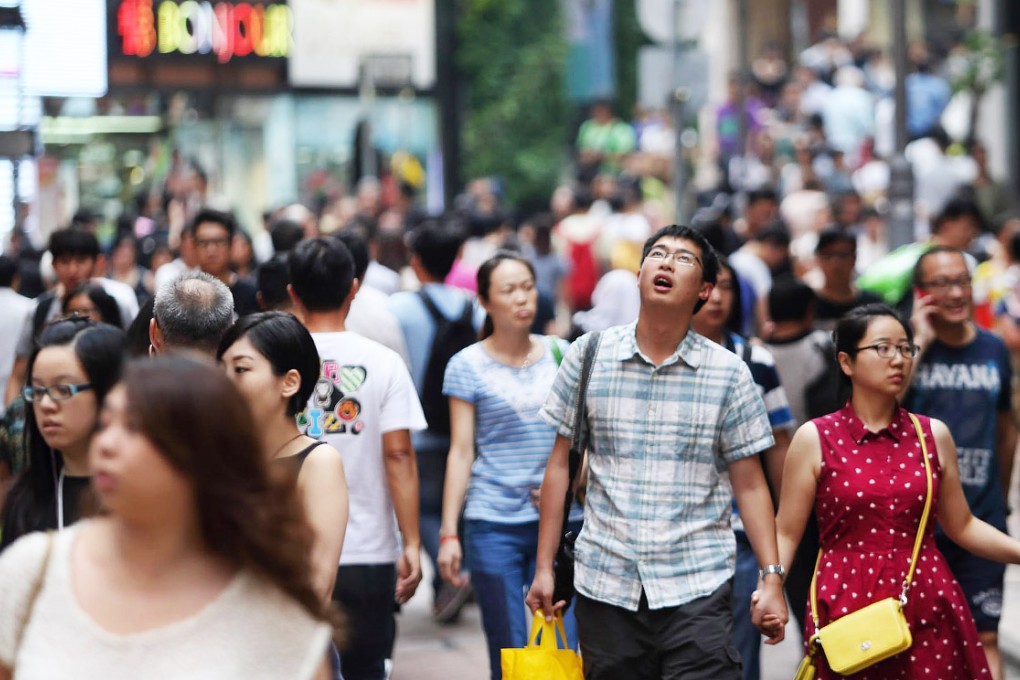 Fewer shoppers in Causeway Bay. Photo: Bloomberg