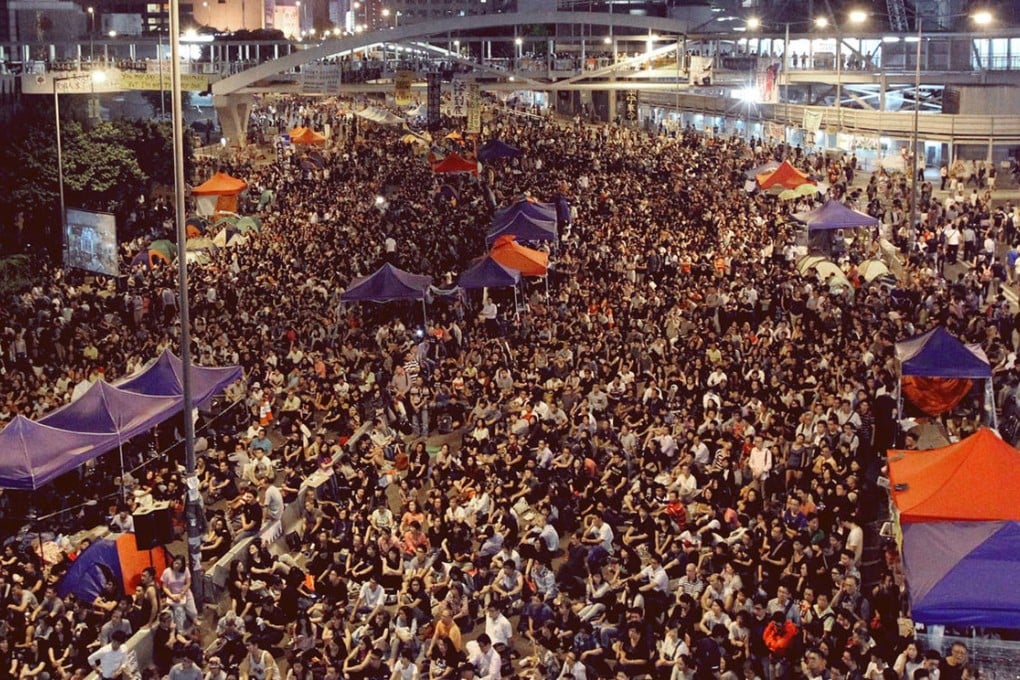 Thousands returned to Admiralty last night. Photo: Edward Wong