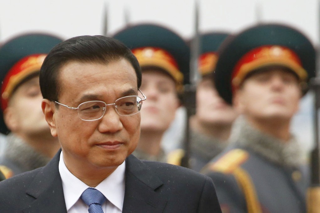 Li Keqiang arrives at Moscow's Vnukovo airport. Photo: Reuters