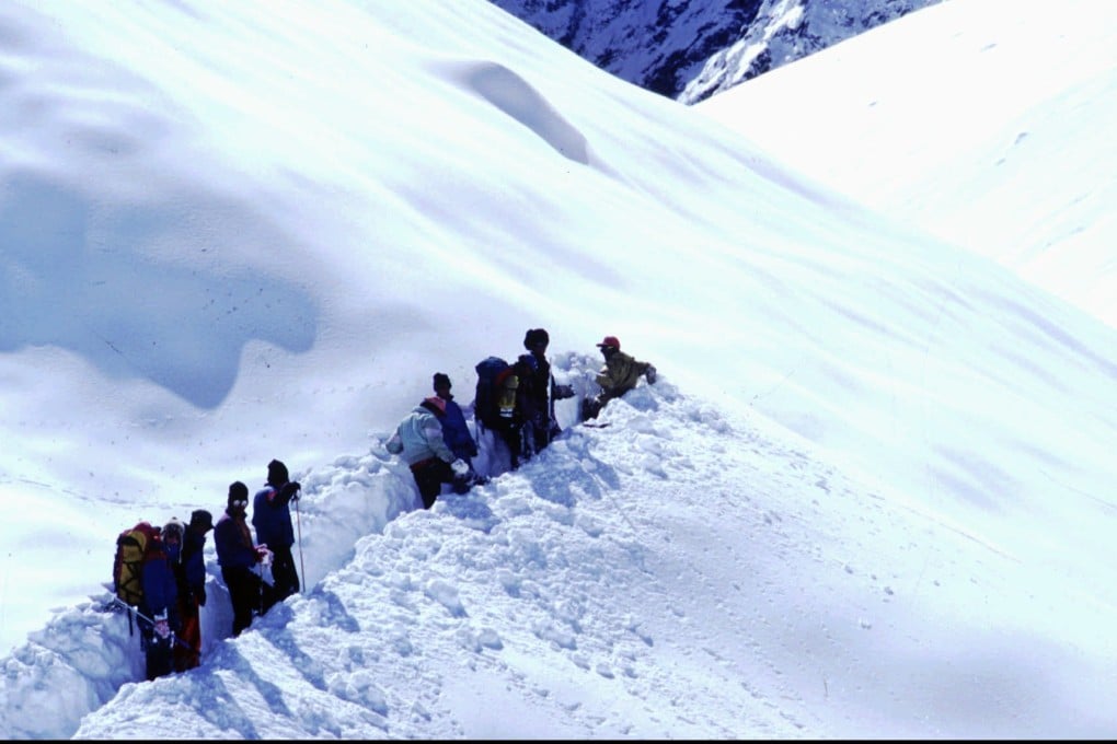 Seventeen dead and nearly 150 missing as avalanche hits Annapurna trekking circuit in Nepal
