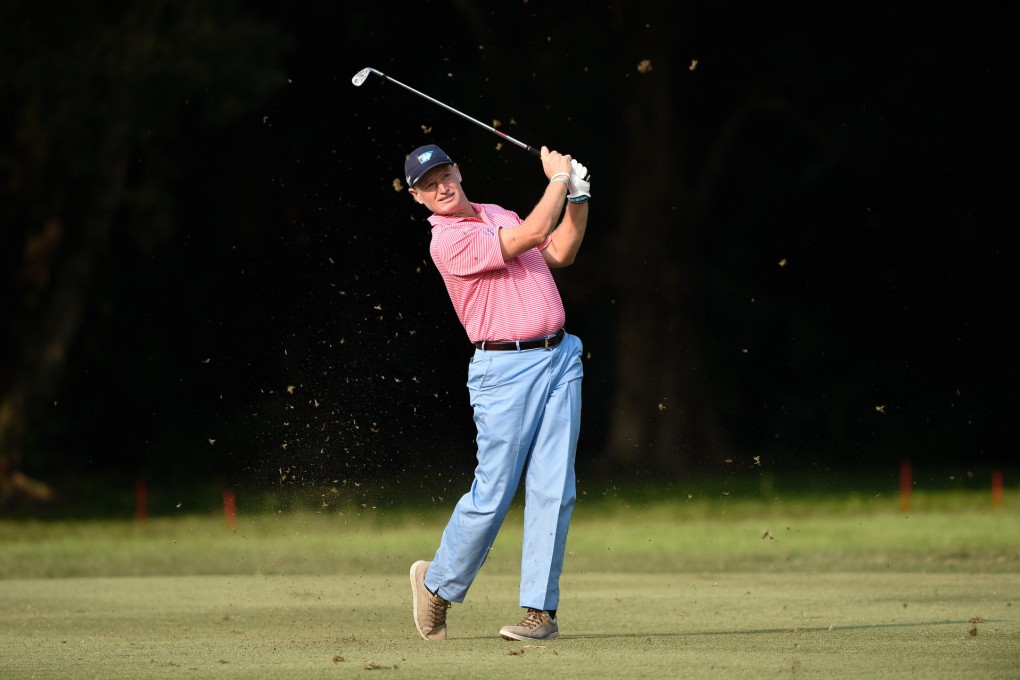 South Africa's Ernie Els makes an approach shot on his way to a four-under par 66 in his opening round of the Hong Kong Open at Fanling. Photos: Richard Castka