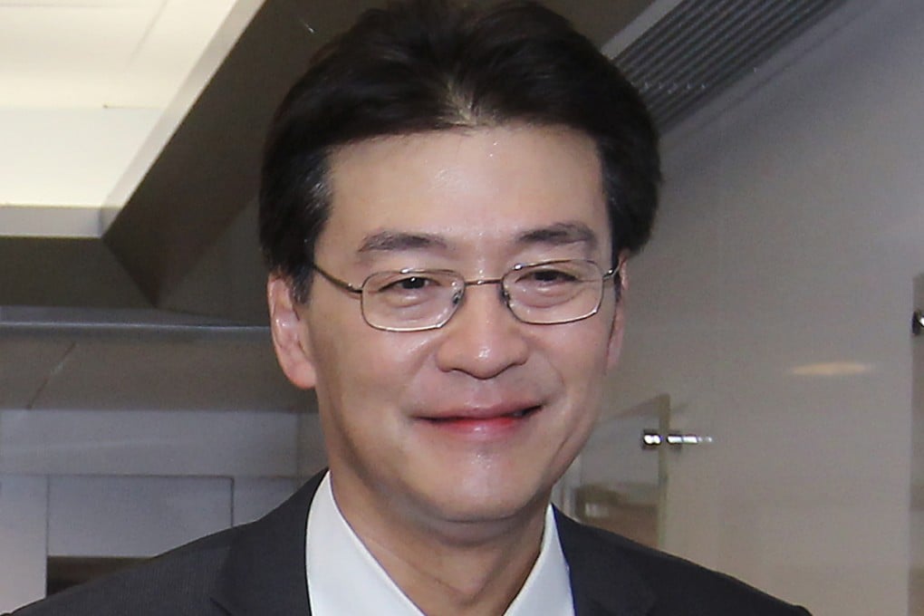 Dr Louis Shih Tai-cho, president of the Medical Association, said it was crucial for any doctor practising in Hong Kong to have enough experience working locally before getting a general licence.