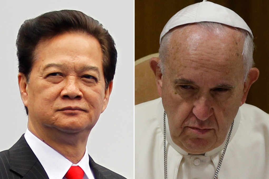 Vietnamese Prime Minister Nguyen Tan Dung (left) has met Pope Francis.