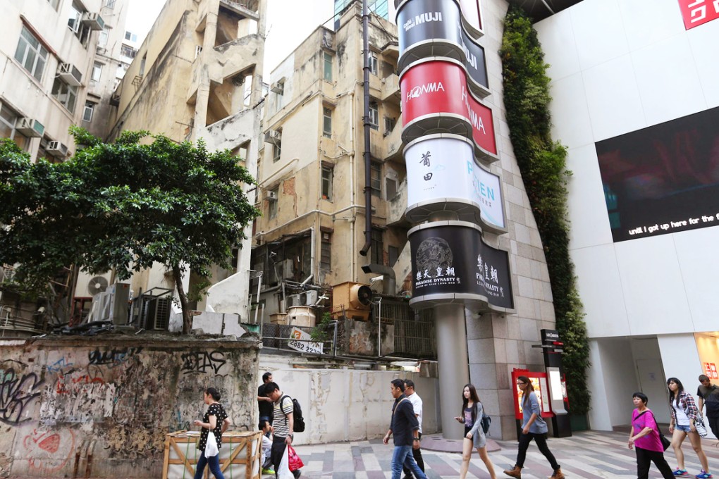 A family won ownership over part of this lane behind Lee Theatre Plaza in Causeway Bay under the adverse possession law. Photo: K.Y. Cheng